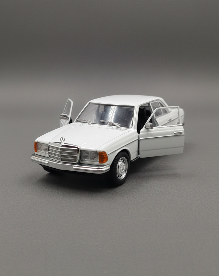 Mercedes Bence  W123, 1:36